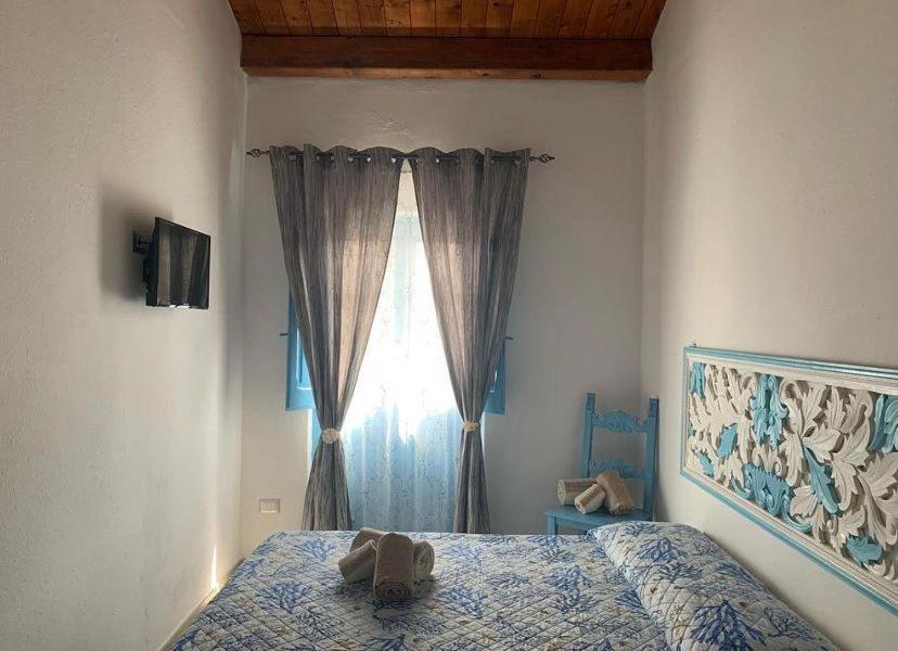 Bnb Le Janas Bed & Breakfast Cabras Exterior photo